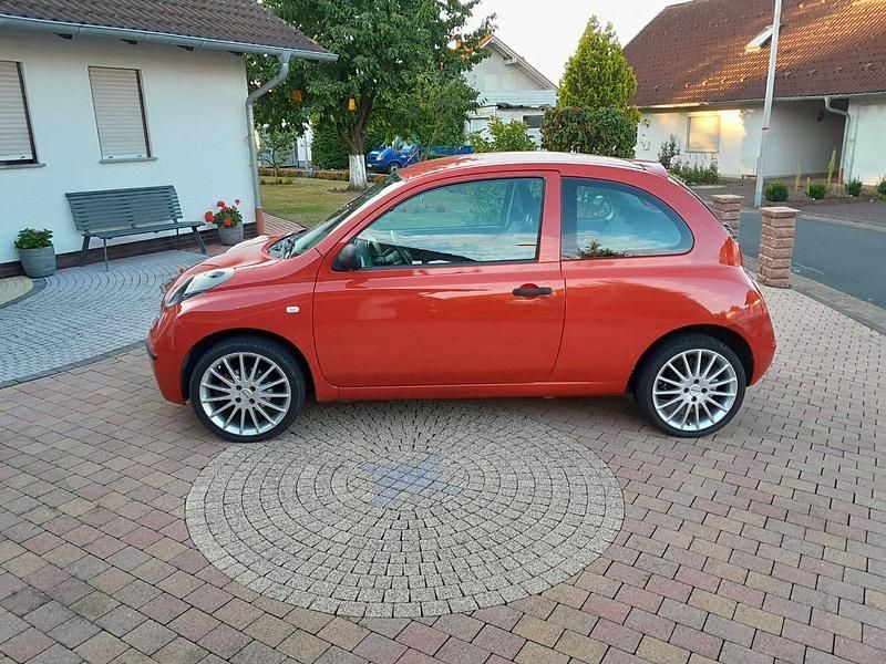 Rot Gebraucht 2007 Nissan Micra Kleinwagen | 2.000 € (Fairer Preis) - Bild 1/4