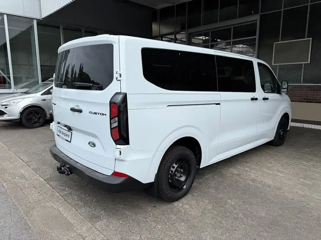 Ny Ford Transit Custom Trend 136 HK (100 kW) 2025 Hvid Stationcar
