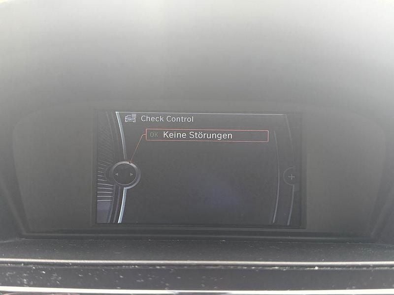 Gebraucht BMW 325 Exclusive 218 PS (160 kW) 2012 Rot Coupé