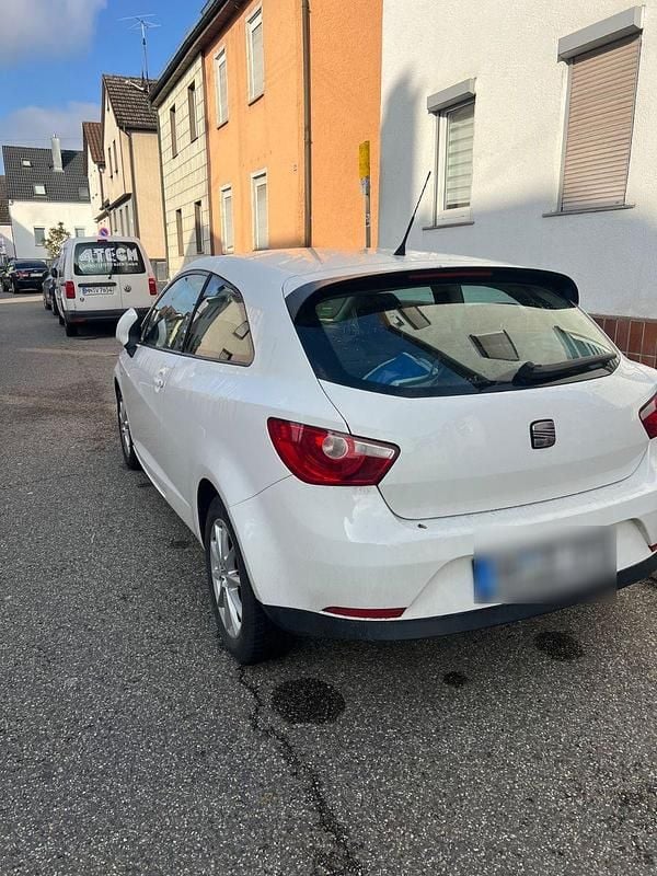 Gebraucht Seat Ibiza 75 PS (55 kW) 2011 Weiß Limousine