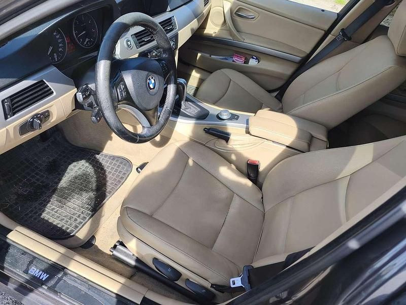 Gebraucht BMW 330 231 PS (169 kW) 2007 Limousine