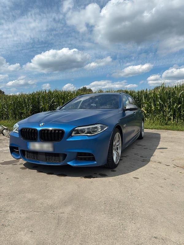 Gebraucht BMW M550 Shadowline 381 PS (280 kW) 2014 Blau Limousine
