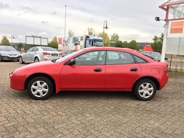 Gebraucht Mazda 323F Comfort 88 PS (64 kW) 1997 Rot metallic Limousine