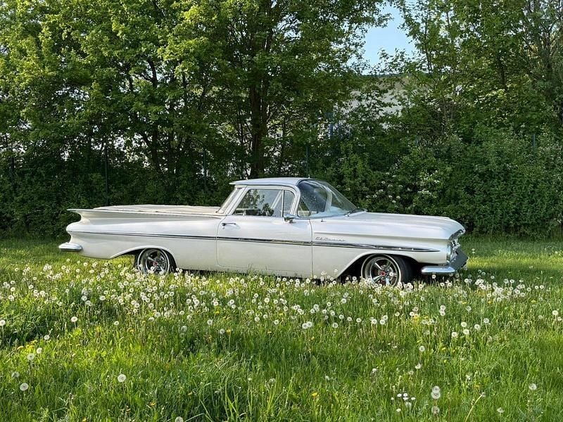 Weiß Gebraucht 1959 Chevrolet El Camino SUV | 27.950 € - Bild 1/4