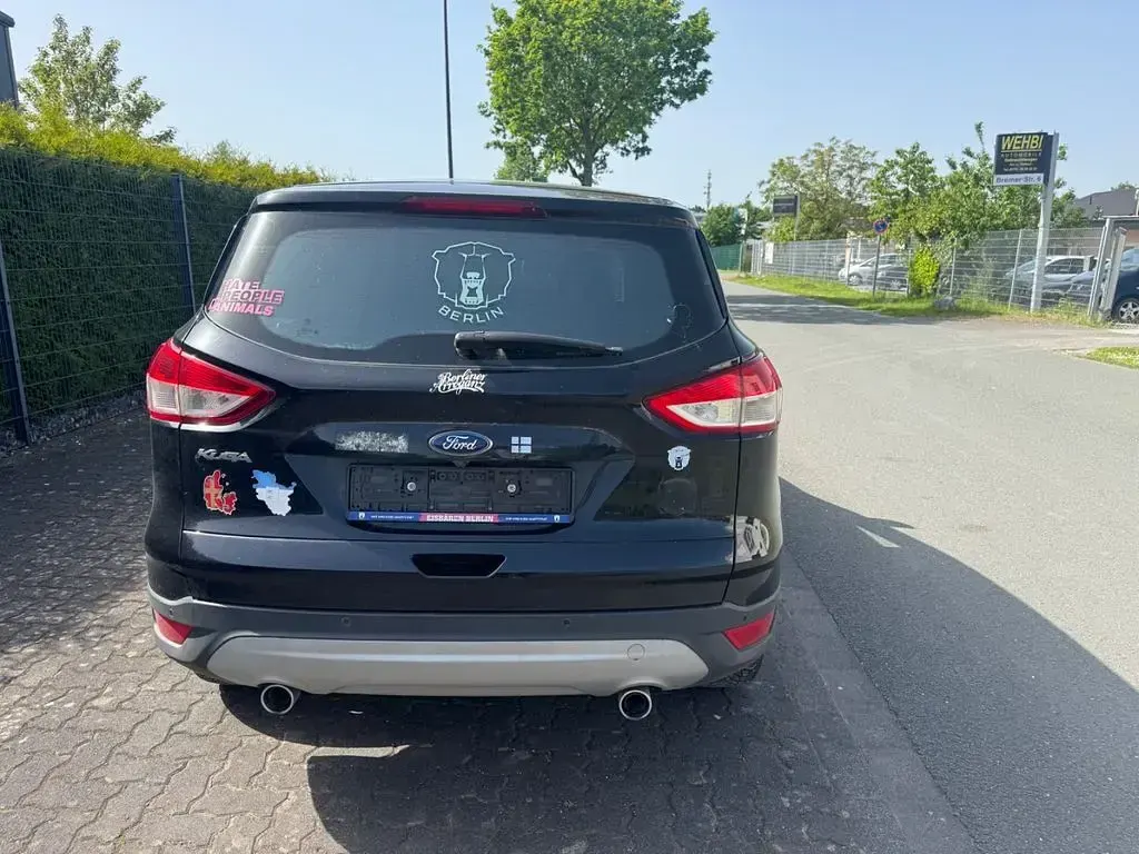 Gebraucht Ford Kuga Titanium 140 PS (102 kW) 2013 Schwarz SUV