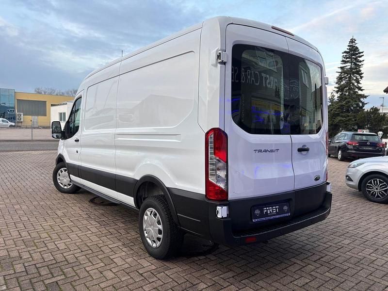Gebraucht Ford Transit Trend 131 PS (96 kW) 2024 Weiß Van / Kleinbus