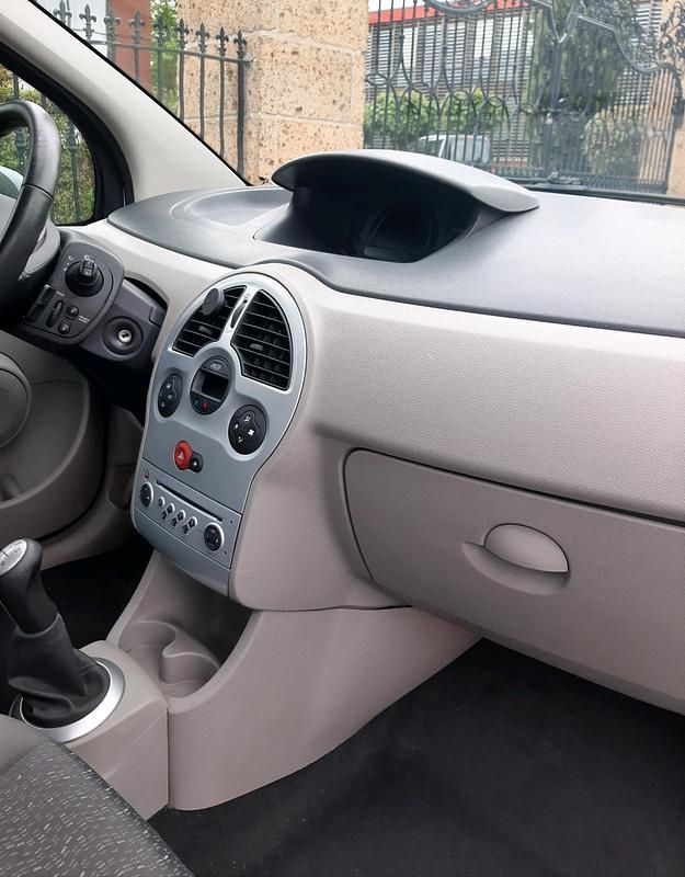 Gebraucht Renault Modus 75 PS (55 kW) 2005 Grau Van / Kleinbus