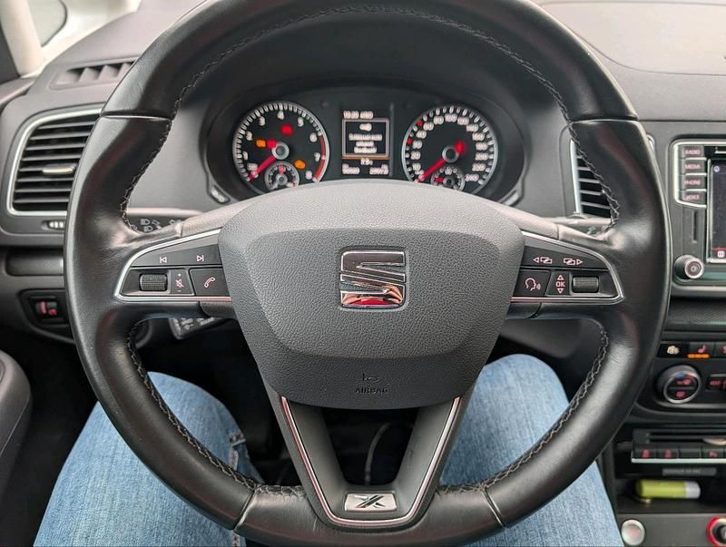 Gebraucht Seat Alhambra 150 PS (110 kW) 2021 Schwarz Van / Kleinbus