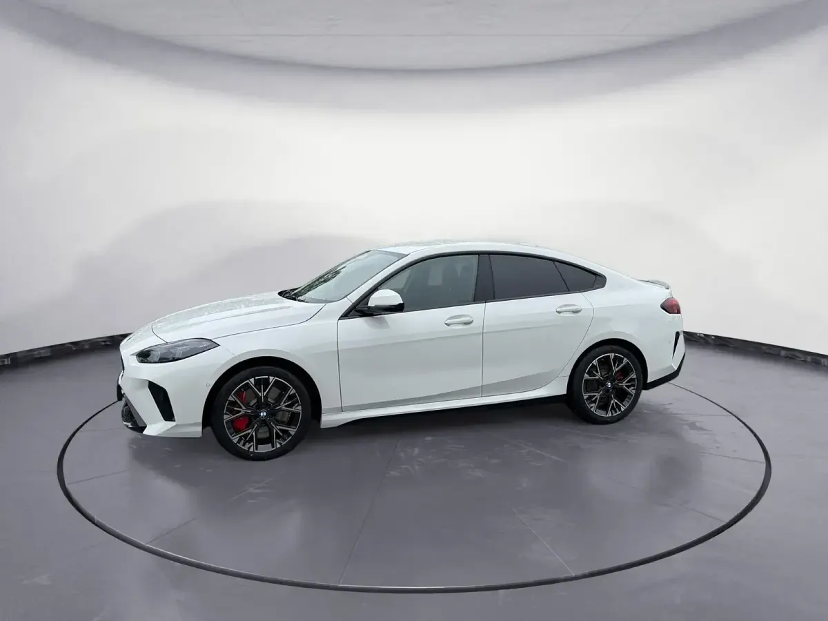 Gebraucht BMW 223 M Sport 218 PS (160 kW) 2025 Weiß Limousine