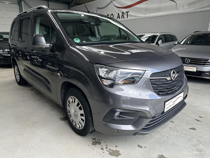 Grau Gebraucht 2020 Opel Combo Life Edition Van / Kleinbus | 14.500 € (Fairer Preis) - Bild 1/4