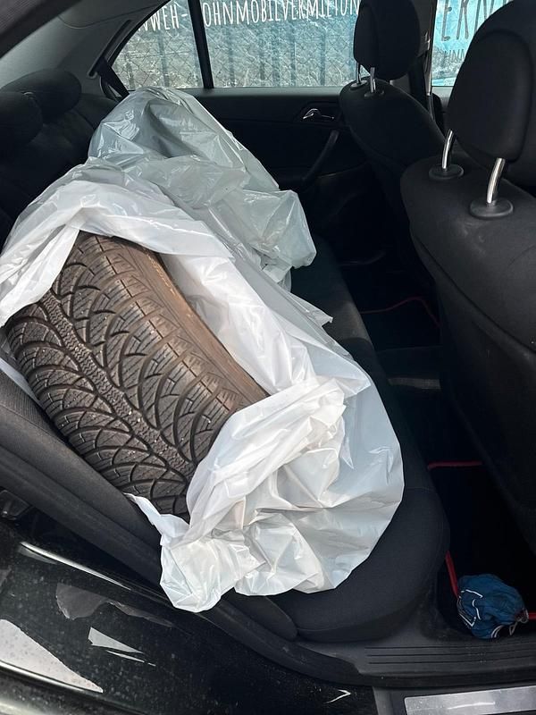 Gebraucht Mercedes C180 184 PS (135 kW) 2005 Schwarz Limousine