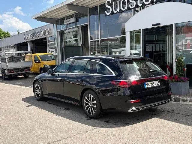 Gebraucht Mercedes E220 197 PS (144 kW) 2026