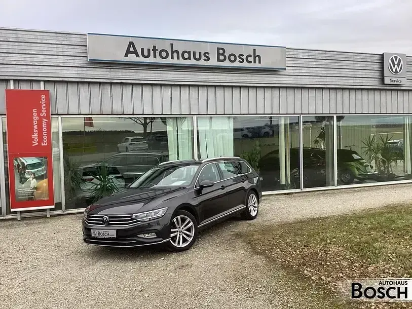 Gebraucht VW Passat Elegance 150 PS (110 kW) 2022 Grau Kombi