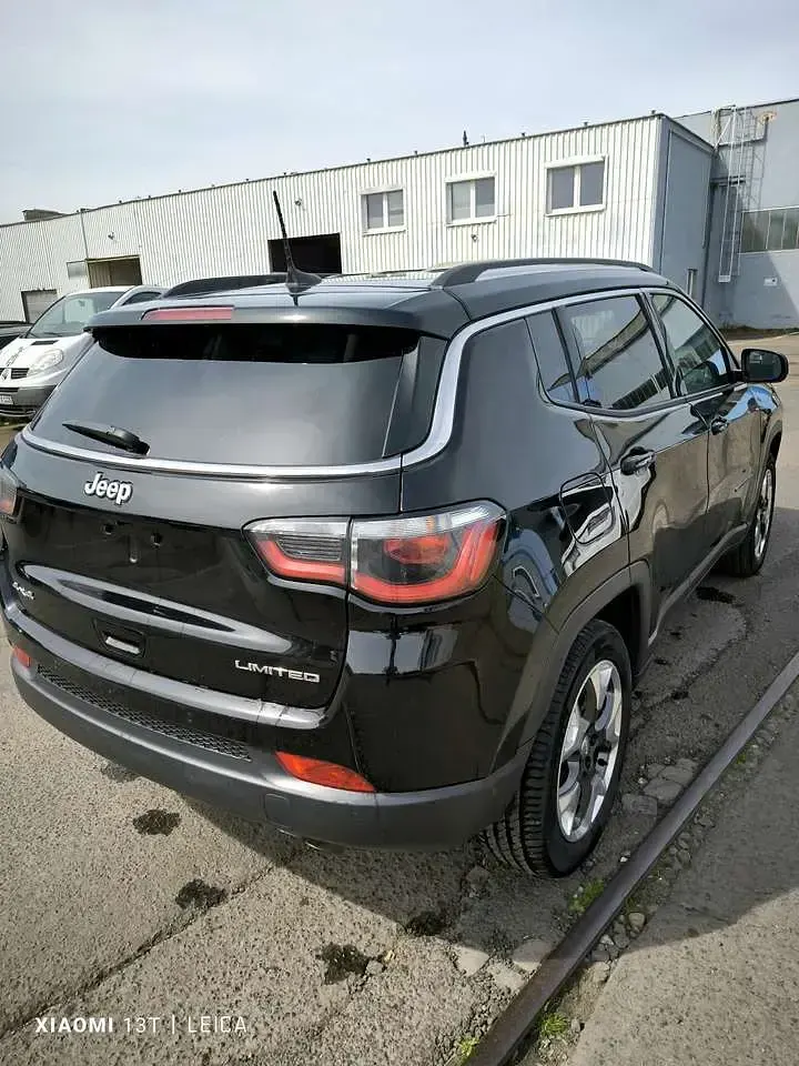 Gebraucht Jeep Compass 140 PS (102 kW) 2018 Schwarz SUV