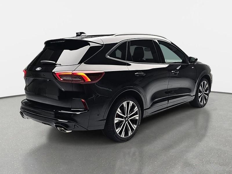 Gebraucht Ford Kuga ST-Line X 186 PS (136 kW) 2025 Schwarz SUV