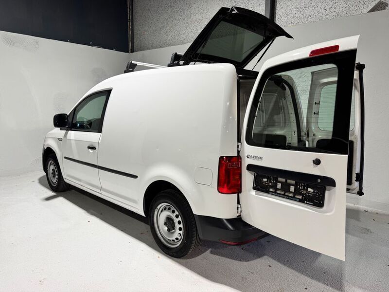 Weiß Gebraucht 2018 VW Caddy Van / Kleinbus | 8.850 € (Fairer Preis) - Bild 1/4