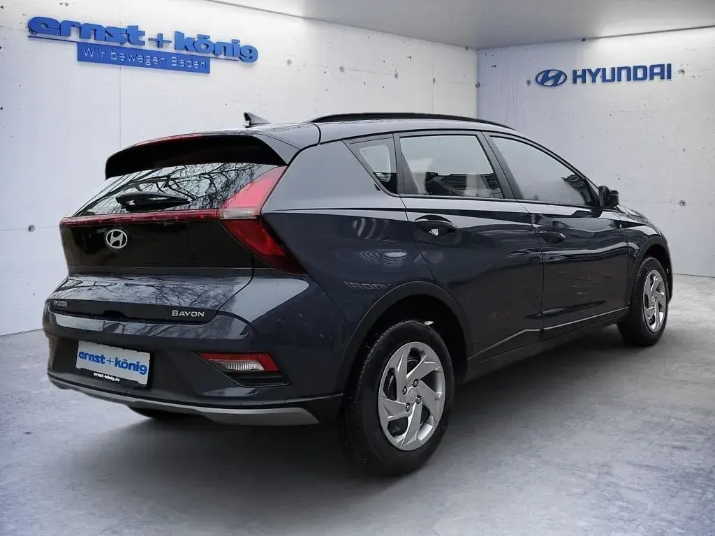 Gebraucht Hyundai Bayon Select 101 PS (74 kW) 2024 Grau SUV