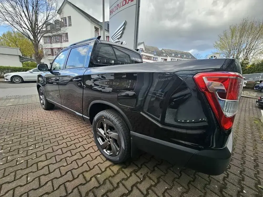 Neu KGM Musso 203 PS (149 kW) 2026 Space black Pickup