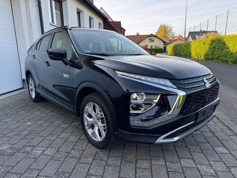 Schwarz Gebraucht 2022 Mitsubishi Eclipse Cross Plus SUV | 20.890 € (Superpreis) - Bild 1/4