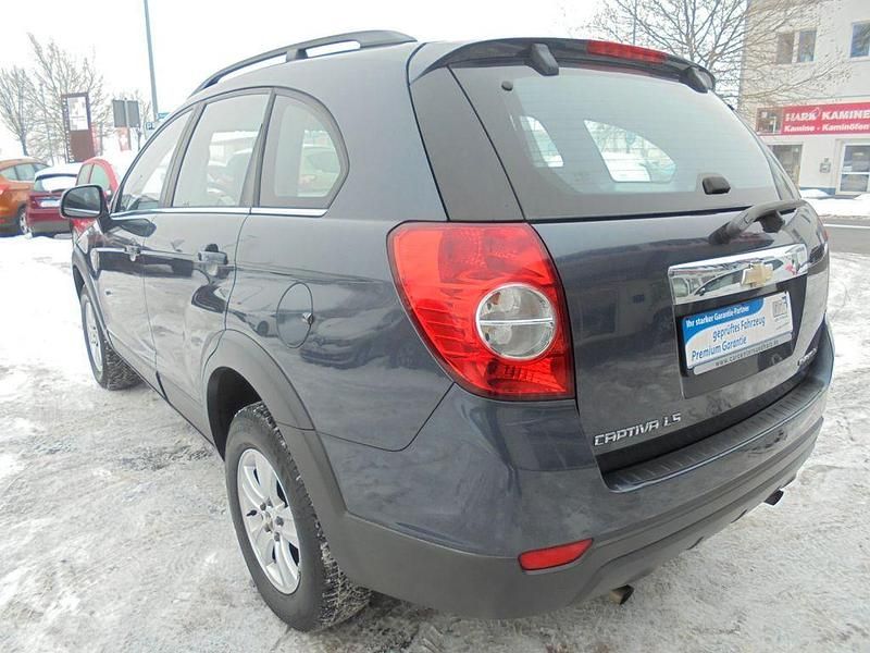 Gebraucht Chevrolet Captiva LS 136 PS (100 kW) 2009 Grau SUV