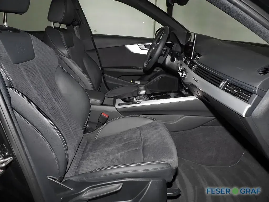 Gebraucht Audi A4 S-Line 265 PS (194 kW) 2023 Mythosschwarz metallic Kombi