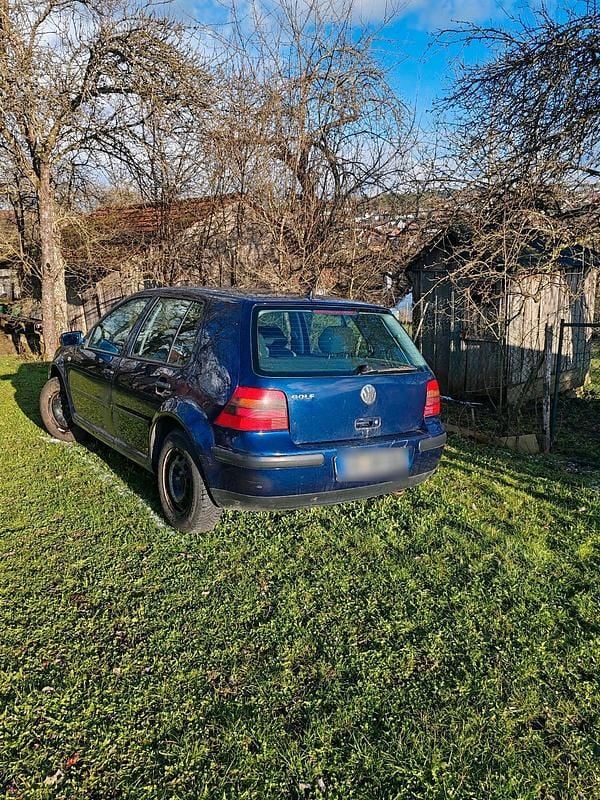Gebraucht VW Golf IV 75 PS (55 kW) 2000 Blau Kleinwagen