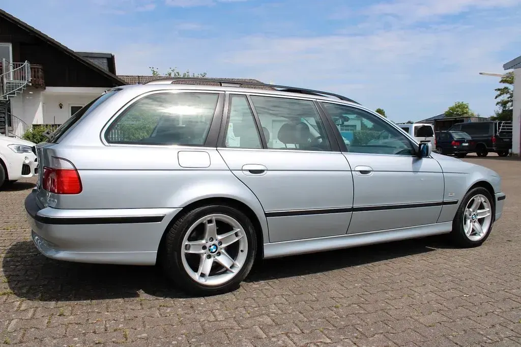 Gebraucht BMW 528 193 PS (141 kW) 1998 Silber Kombi
