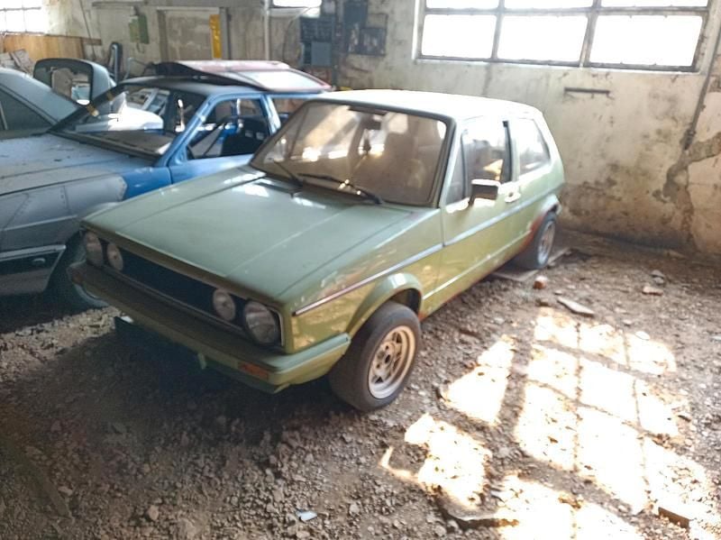 Second-hand VW Golf I 1980 Verde Hatchback
