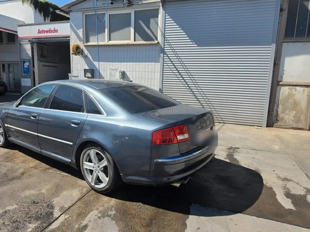 Gebraucht Audi A8 360 PS (264 kW) 2003 Andere farben Limousine