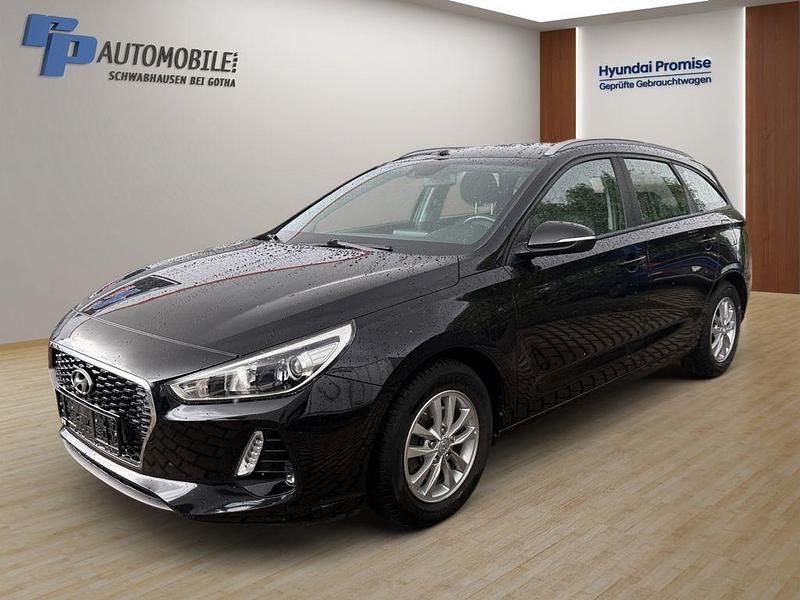 Schwarz Gebraucht 2018 Hyundai i30 Comfort Kombi | 12.990 € (Fairer Preis) - Bild 1/4