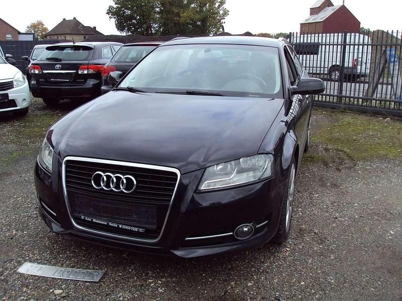 Gebraucht Audi A3 Ambiente 140 PS (102 kW) 2012 Schwarz Kombi