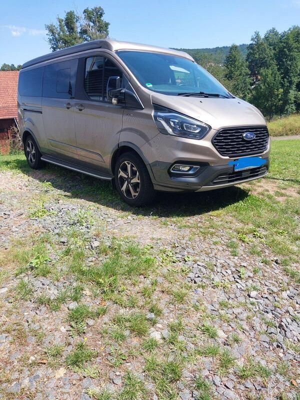 Braun Gebraucht 2022 Ford Tourneo Custom Van / Kleinbus | 45.000 € - Bild 1/4