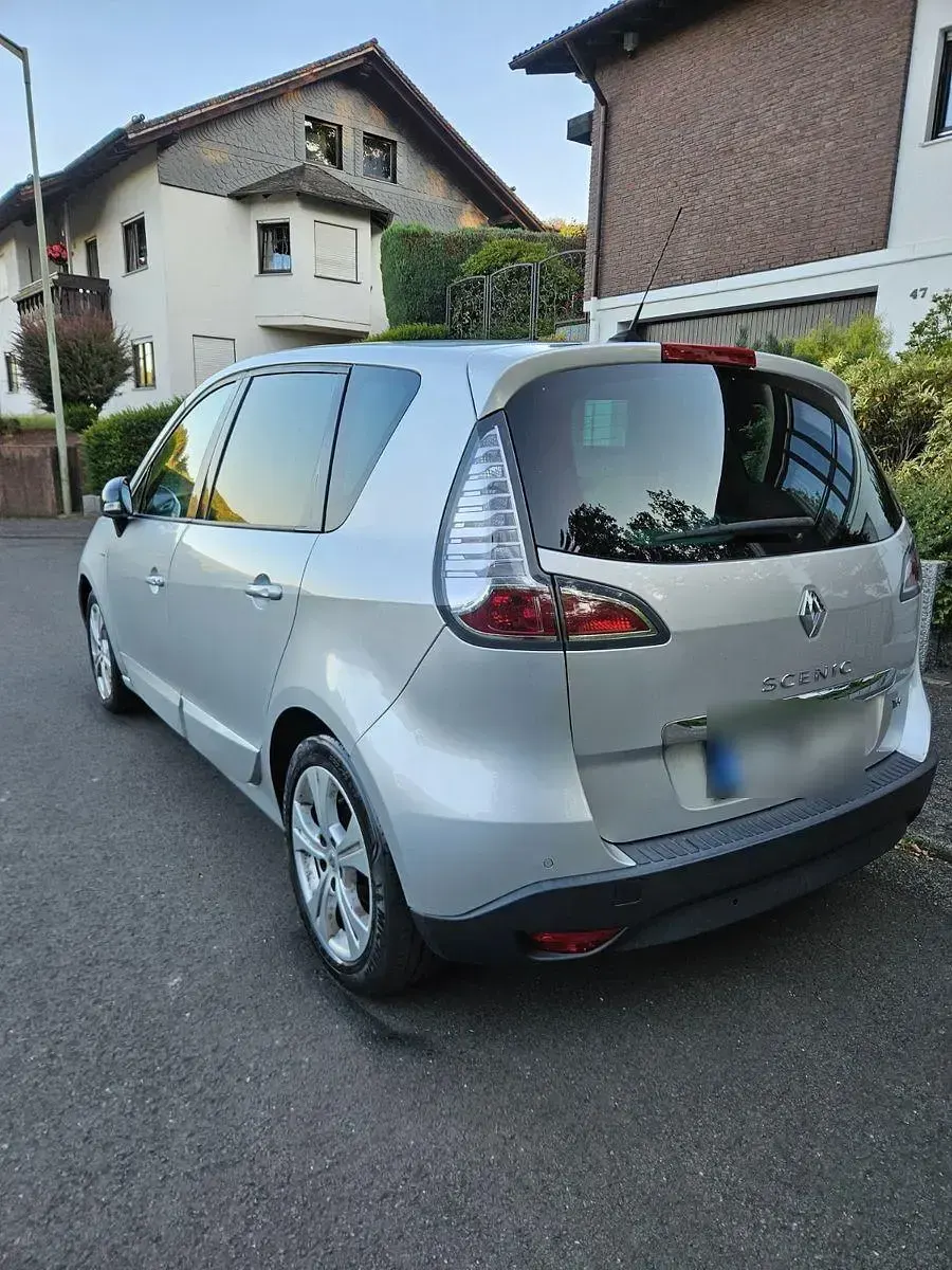Gebraucht Renault Scénic III Bose Edition 131 PS (96 kW) 2012 Silber Van / Kleinbus