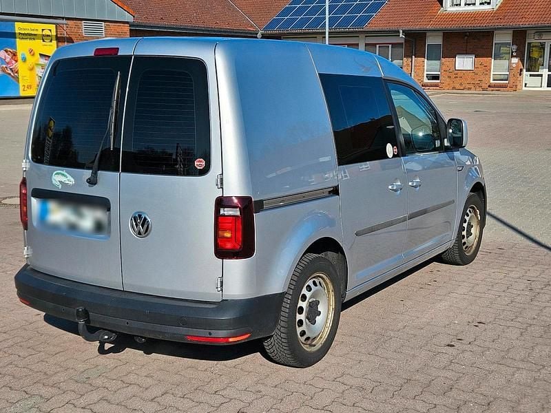 Gebraucht VW Caddy Trendline 125 PS (91 kW) 2019 Silber Van / Kleinbus