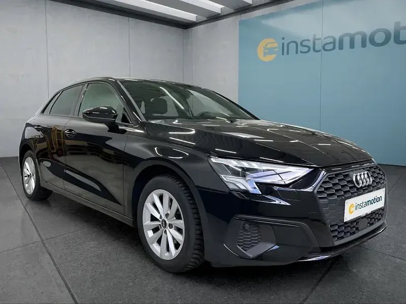 Gebraucht Audi A3 Sportback 150 PS (110 kW) 2024 Schwarz Kleinwagen