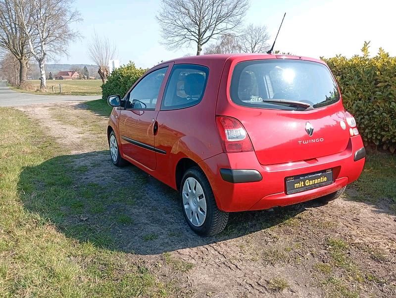 Gebraucht Renault Twingo 59 PS (43 kW) 2010 Rot Kleinwagen