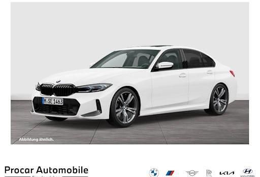 Weiß Gebraucht 2024 BMW 330 M Sport Limousine | 47.495 € (Fairer Preis) - Bild 1/4