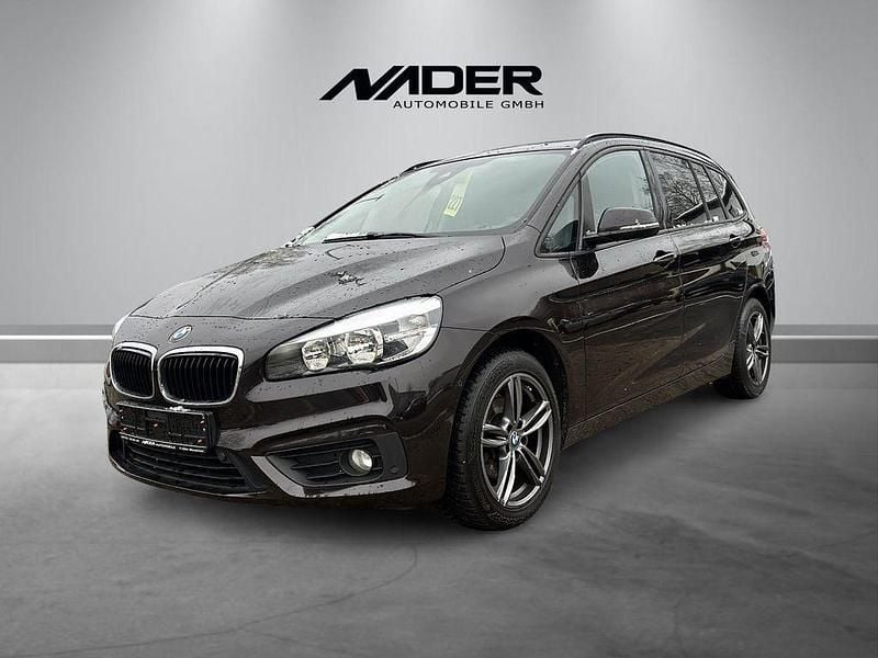 Braun Gebraucht 2016 BMW 216 Advantage Van / Kleinbus | 11.490 € (Fairer Preis) - Bild 1/4