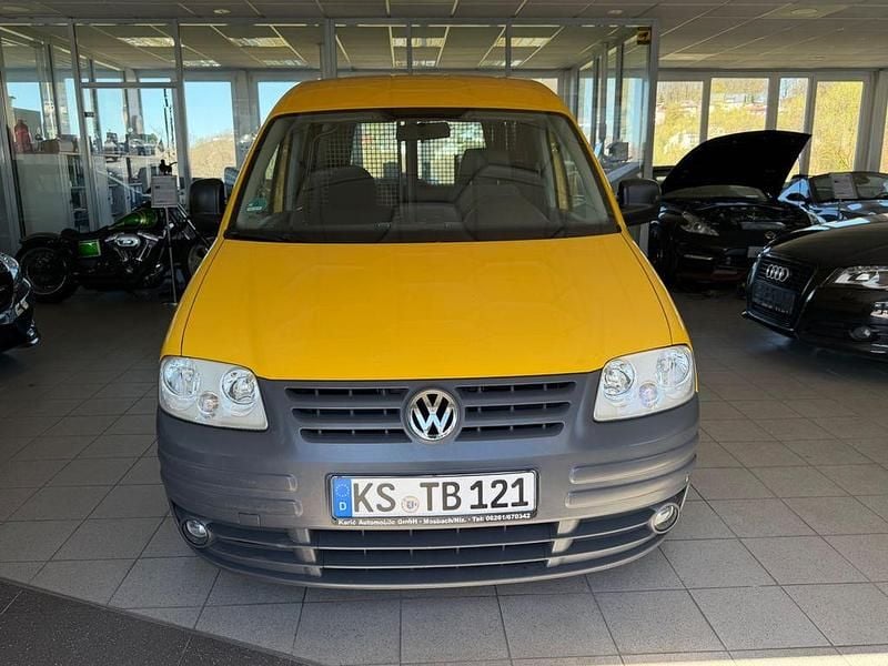 Second-hand VW Caddy 69 CP (50 kW) 2009 Galben Monovolum