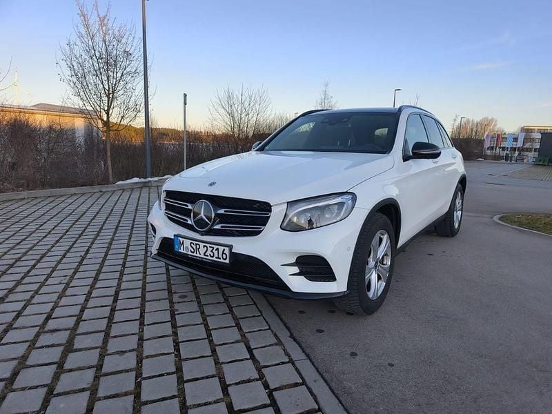 Gebraucht Mercedes GLC350 258 PS (189 kW) 2018 Weiß SUV