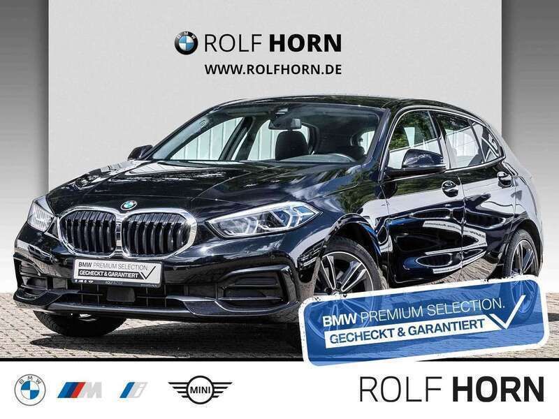Schwarz uni Gebraucht 2022 BMW 118 Sport Line Kleinwagen | 20.820 € (Fairer Preis) - Bild 1/4
