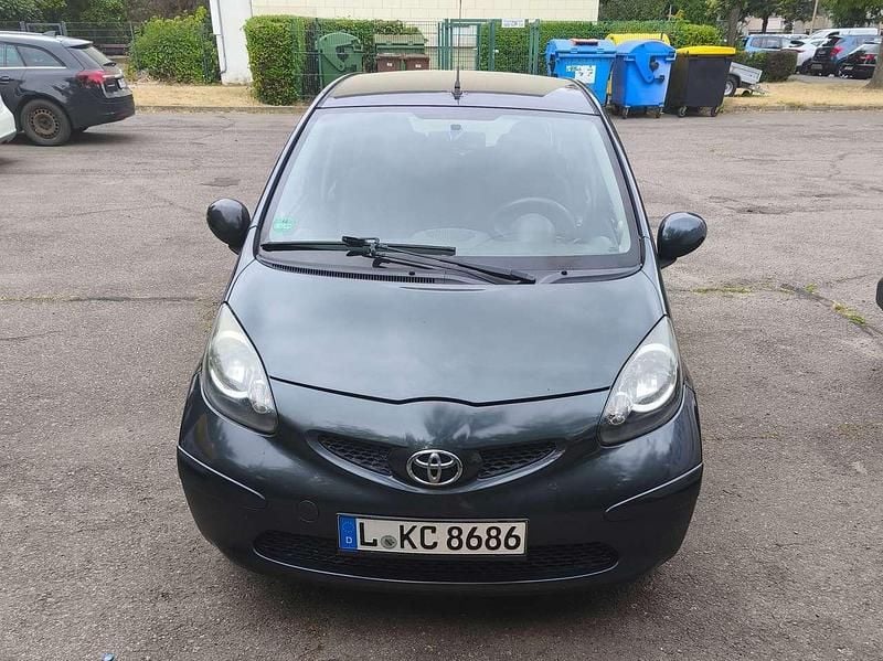 Schwarz Gebraucht 2008 Toyota Aygo Kleinwagen | 1.500 € (Guter Preis) - Bild 1/4