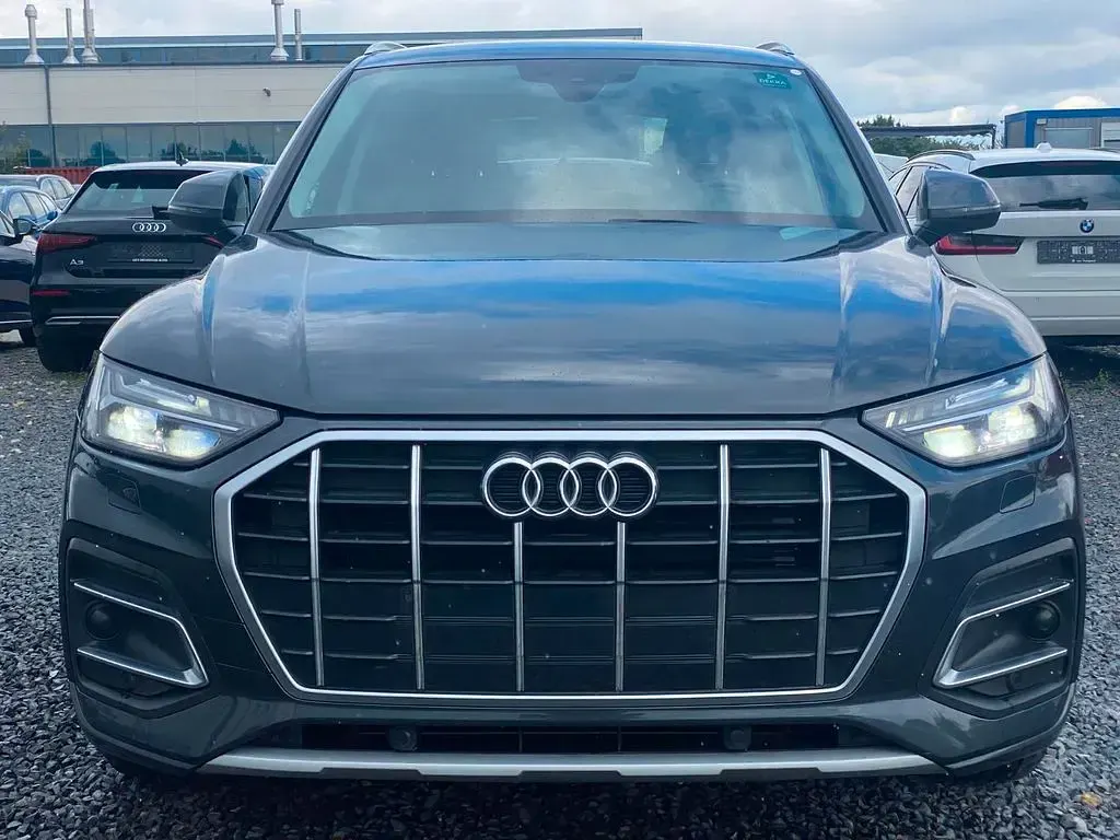 Gebraucht Audi Q5 Sport 163 PS (119 kW) 2022 Grau SUV