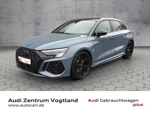 Kemoragrau metallic Gebraucht 2023 Audi RS3 Sportback Ambiente Kleinwagen | 48.980 € (Guter Preis) - Bild 1/4