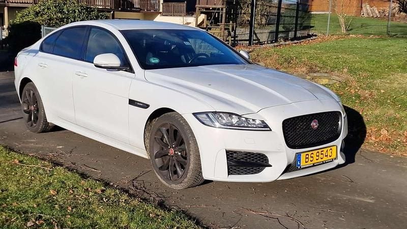 Gebraucht 2018 Jaguar XF R-Sport Limousine | 13.900 € (Guter Preis) - Bild 1/4