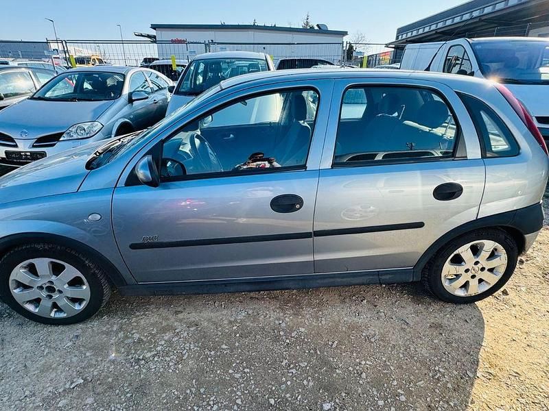 Second-hand Opel Corsa Njoy 90 CP (66 kW) 2003 Gri Berlinǎ