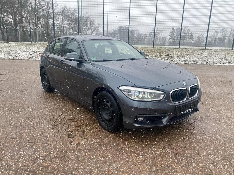Gebraucht BMW 116 Advantage 115 PS (84 kW) 2018 Grau Kleinwagen