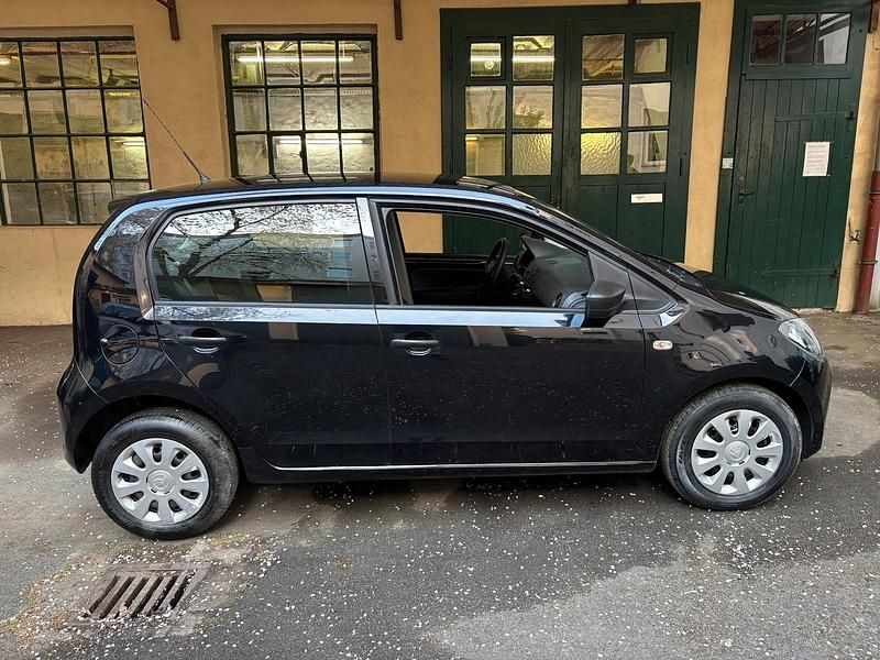 Używany Skoda Citigo Active 75 KM (55 kW) 2013 Czarny Hatchback