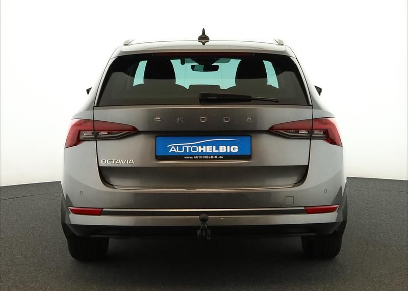 Gebraucht Skoda Octavia Style 150 PS (110 kW) 2023 Graphite grey metallic Kombi