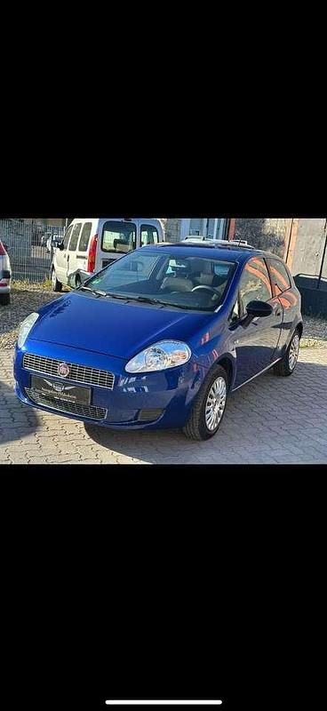 Gebraucht Fiat Punto 58 PS (42 kW) 2009 Limousine